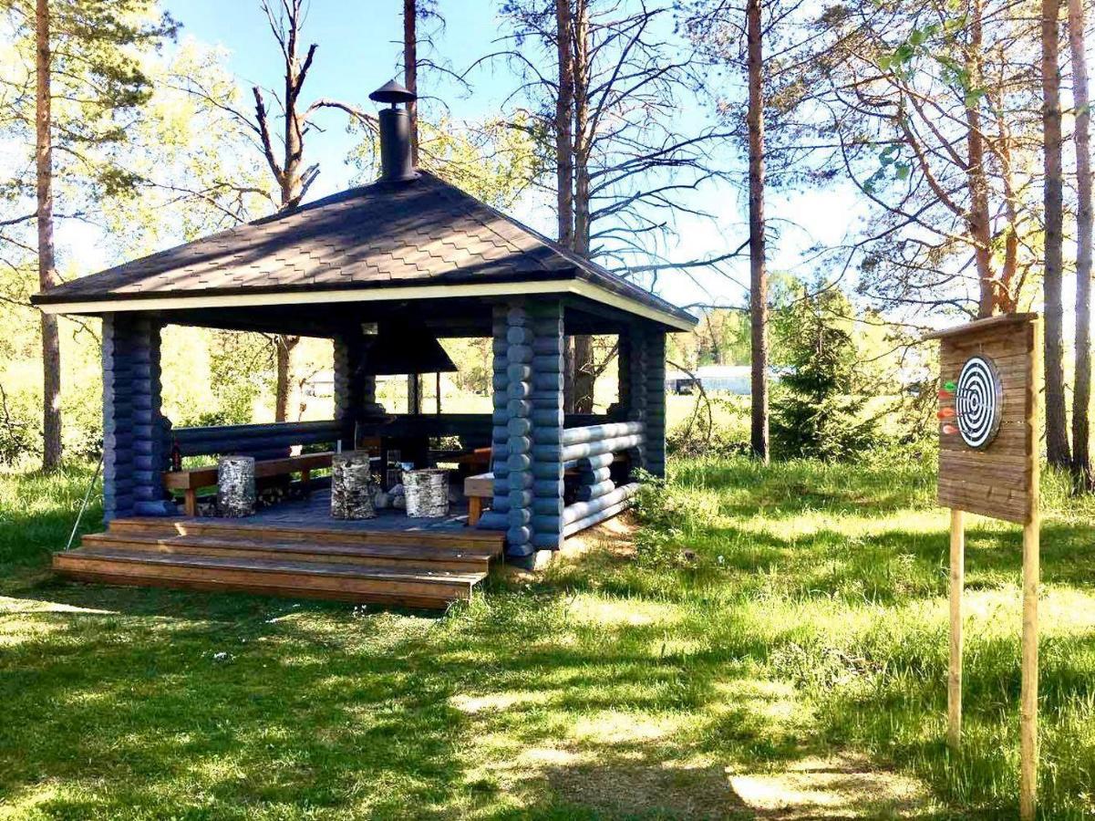 Huhtaniemen Moekkikylae Hotel Veteli Buitenkant foto